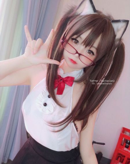 小莉莉