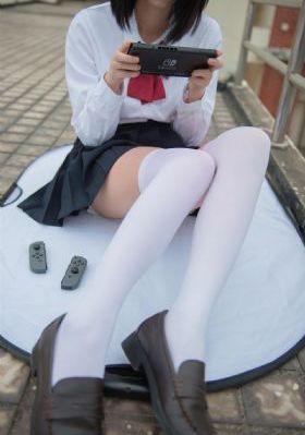 女王前传王室风云（上）普通话版