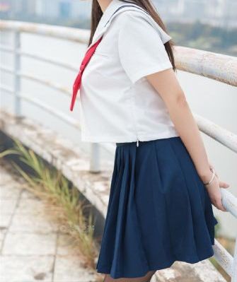 电波女与青春男：真夜中的太阳