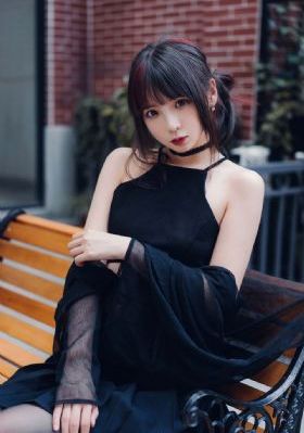 国王的全息图