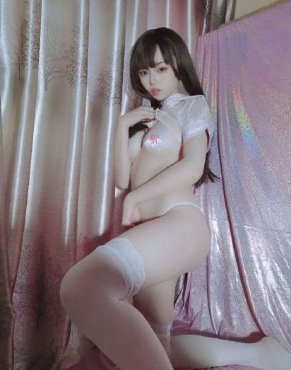 闪婚后夫人不按常理出牌